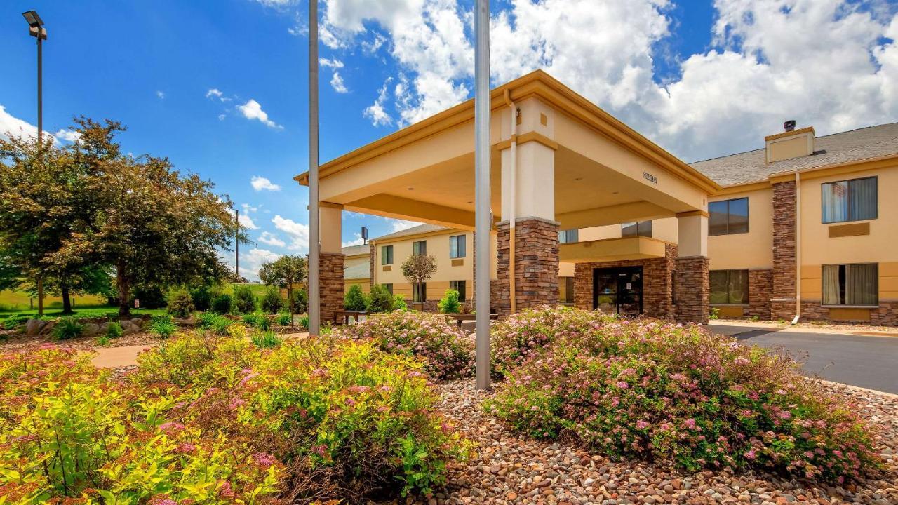 Comfort Inn & Suites Black River Falls I-94 Exteriér fotografie
