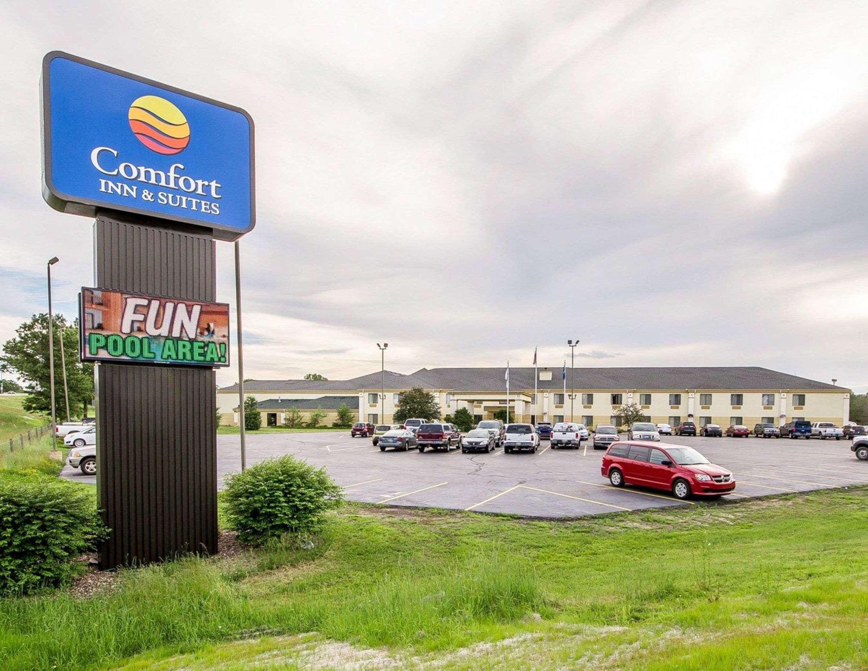 Comfort Inn & Suites Black River Falls I-94 Exteriér fotografie