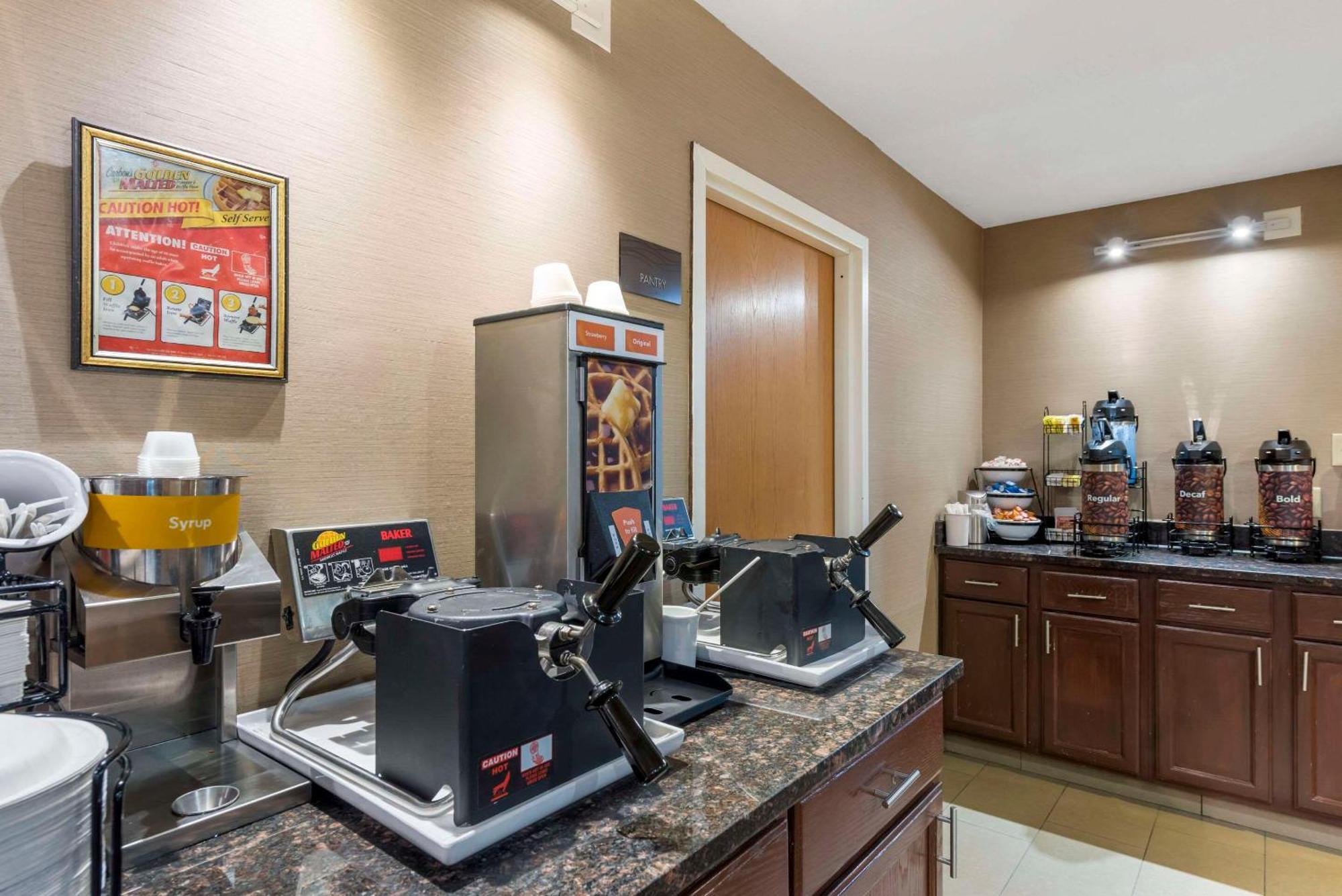Comfort Inn & Suites Black River Falls I-94 Exteriér fotografie