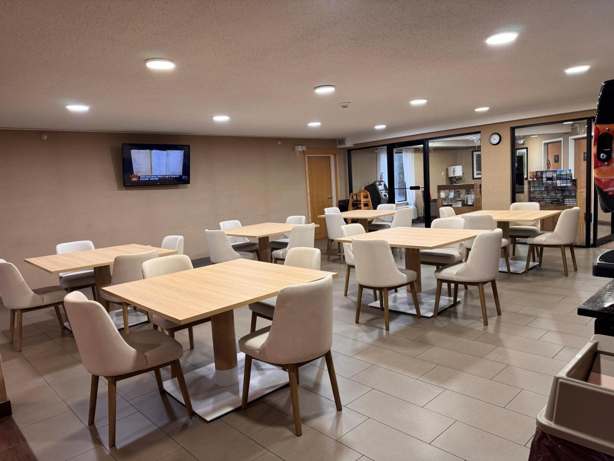 Comfort Inn & Suites Black River Falls I-94 Exteriér fotografie