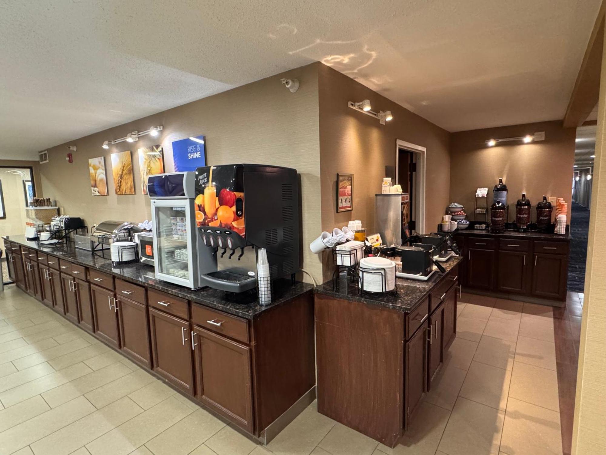 Comfort Inn & Suites Black River Falls I-94 Exteriér fotografie